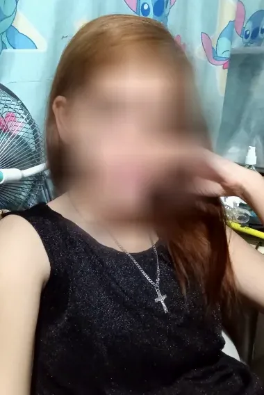 Astrid, 32