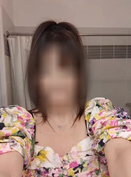 Emilie, 39