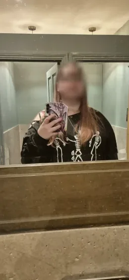 Fatima, 21