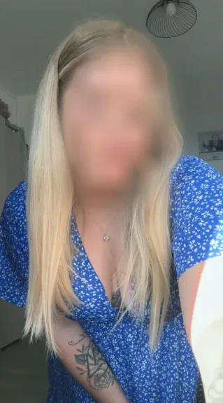 Maria, 22