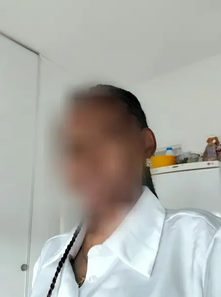 Signe, 34