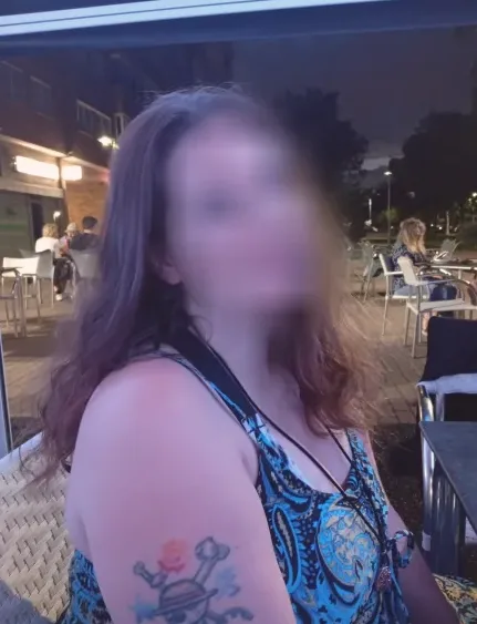Signe, 34